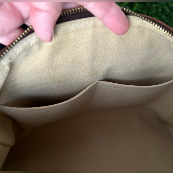 Louis Vuitton Retiro PM Monogram shoulder bag - Picture 13 of 17